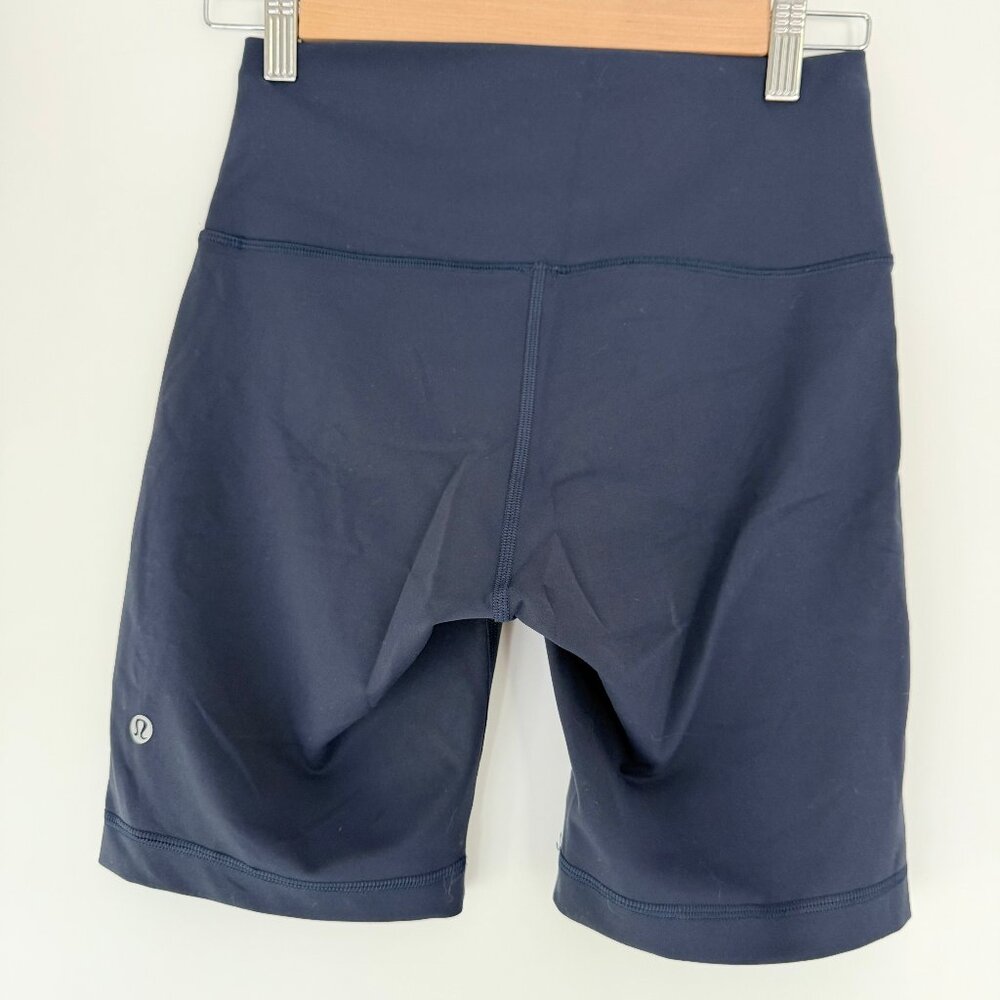 Lululemon Wunder Train High-Rise Short 8"